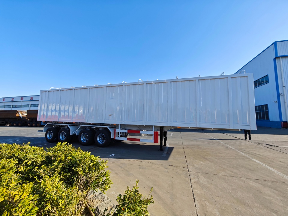 Derun မော်တော်ယာဉ် Cargo Semi-Trailers သည် Zambia သို့အောင်မြင်စွာတင်ပို့ခဲ့သည်