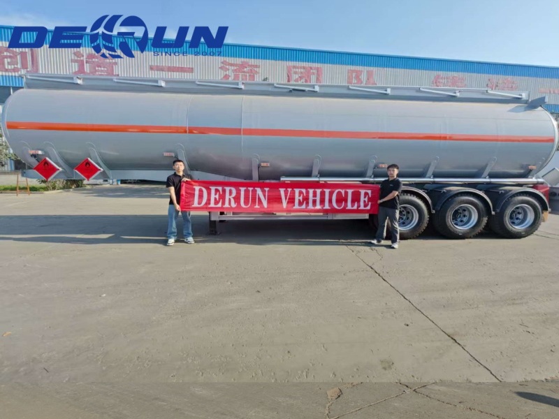 Derun သုံးရိုးကိုရေနံဆီတင့် Tank Semi Trailer သည်အာဂျင်တီးနားသို့အောင်မြင်စွာတင်ပို့ခဲ့သည်