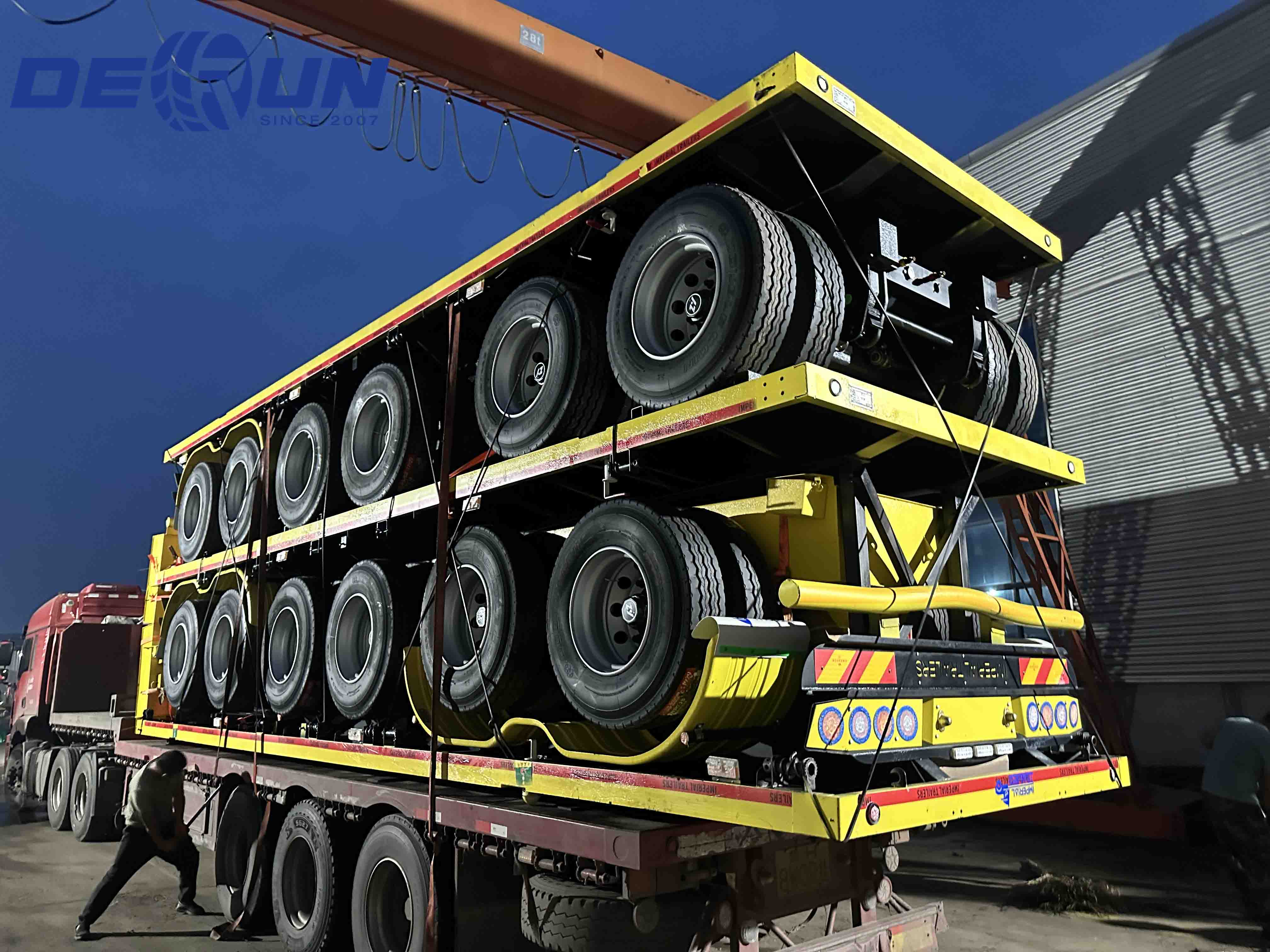 Platbed Semi-Trailters သုံးခုကိုမိုဇမ်ဘစ်သို့တင်ပို့လိမ့်မည်