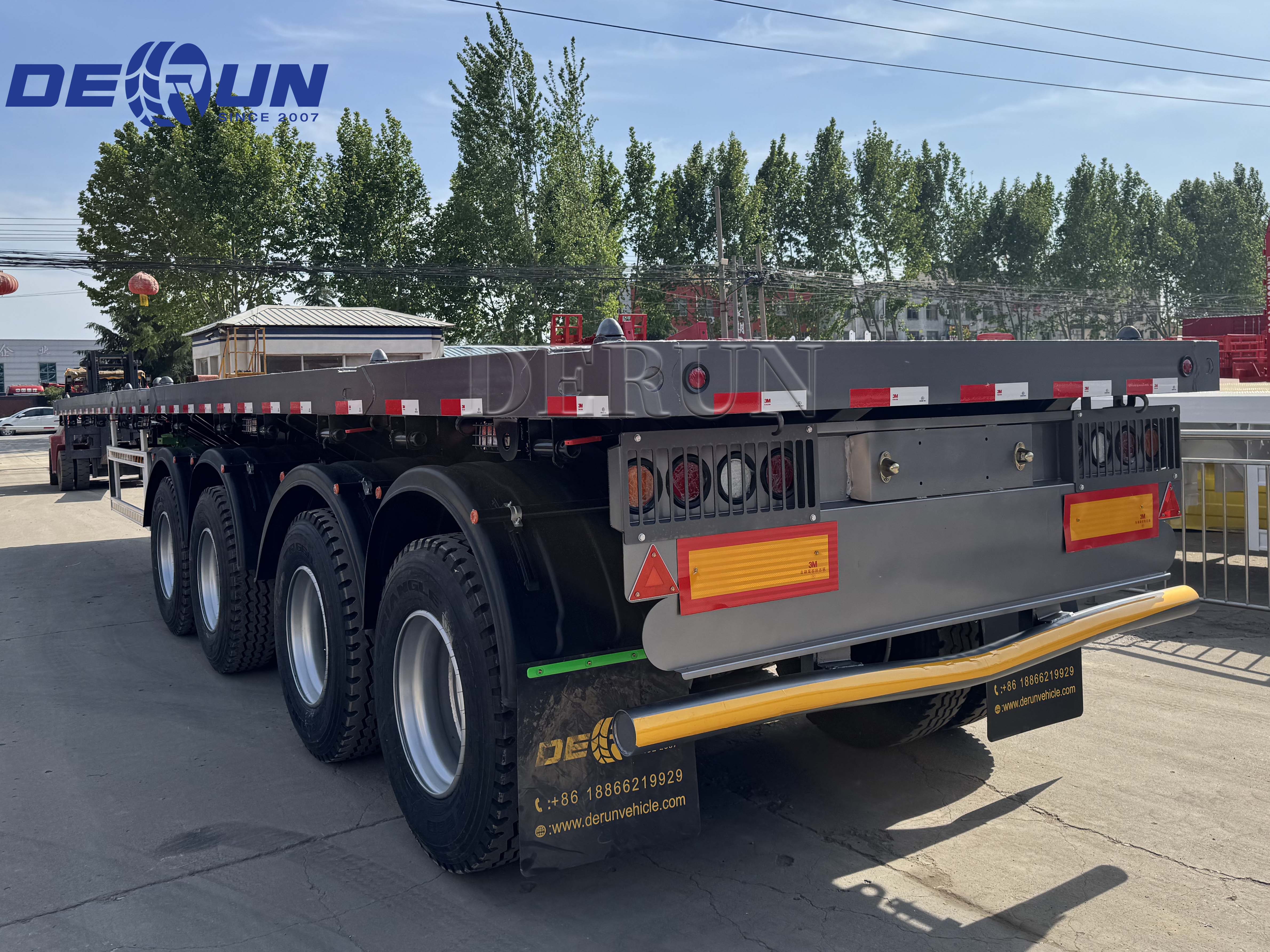 4-axle flatbed semi-trailer လေးခုကို ဂါနာသို့ ပို့ဆောင်မည်ဖြစ်သည်။