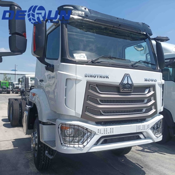 Sinotruk Howo NX 6X4 ကုန်တင် Chassis Truck
